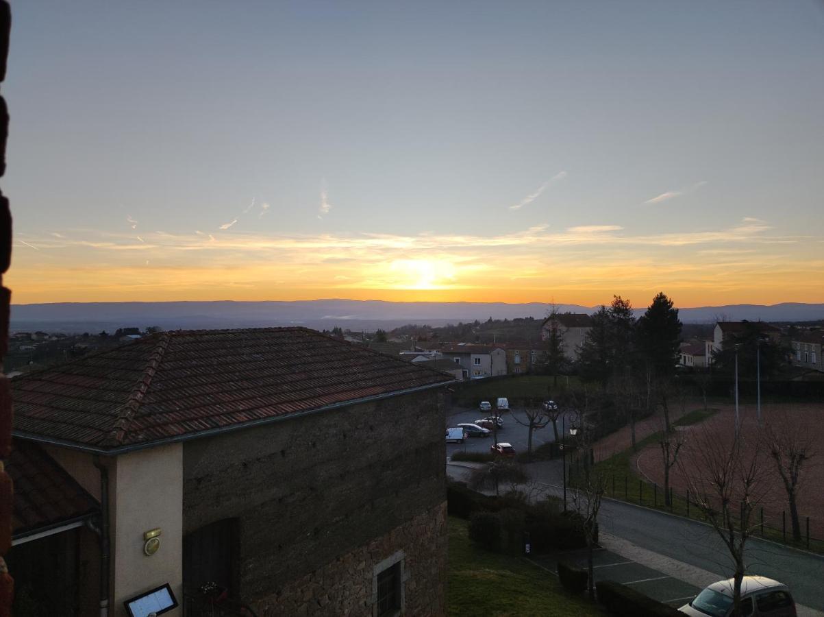 Bed and Breakfast Les Pierres Folles Rozier-en-Donzy Экстерьер фото