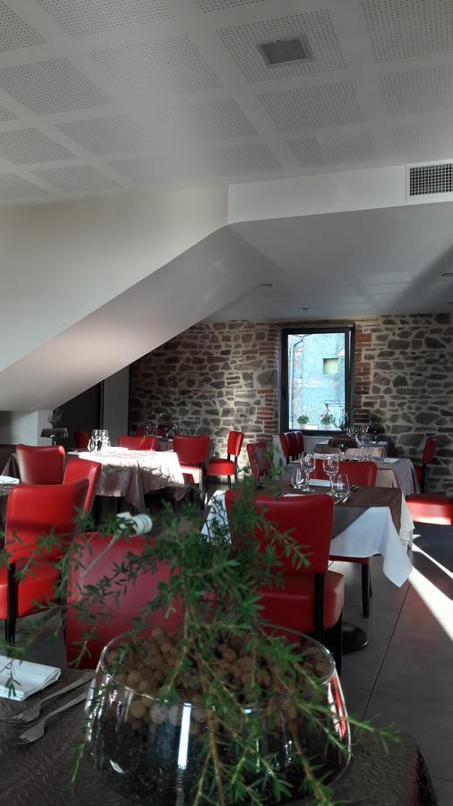 Bed and Breakfast Les Pierres Folles Rozier-en-Donzy Экстерьер фото